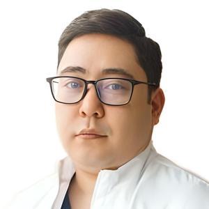 Башенов Данияр Камзаулы - фотография Башенов Данияр Камзаулы, хирург - Алматы