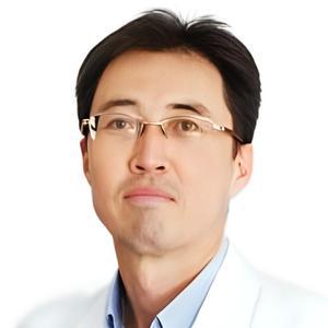 Умбетиар Алмас Бекимович, офтальмолог-хирург, лазерный хирург, офтальмолог (окулист) - Алматы