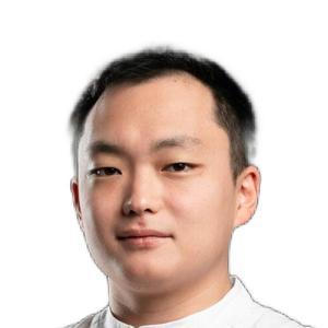 Цой Эдуард Александрович, стоматолог-хирург, стоматолог-имплантолог - Алматы