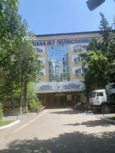 Вход в поликлинику