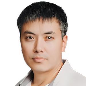 Төлекенов Манас Шаяхметұлы - фотосурет Төлекенов Манас Шаяхметұлы, офтальмолог-хирург - Астана