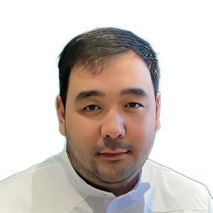 Дюсембаев Дамир Нурланович - фотография Дюсембаев Дамир Нурланович, хирург, андролог, детский андролог, детский уролог, уролог - Астана