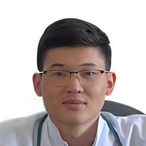 Уатбек Ушкын , уролог - Астана