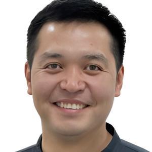 Усенбеков Данияр Бакытжанович, стоматолог, стоматолог-хирург - Астана