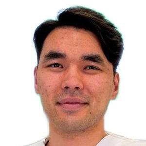 Ерман Жансултан Бахытжанович, стоматолог, детский стоматолог, стоматолог-эндодонтист - Астана