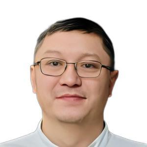 Адильшин Ерназар Ерсаянович - фотография Адильшин Ерназар Ерсаянович, стоматолог-хирург, стоматолог-имплантолог - Астана