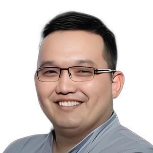 Исабаев Мукан Нураддинович, стоматолог-имплантолог - Астана