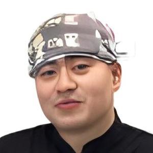 Мади Темирлан Куатович, стоматолог-имплантолог - Караганда