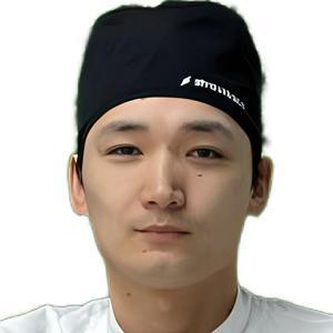 Тулегенов Аян Жанатович - фотография Тулегенов Аян Жанатович, стоматолог-ортопед, стоматолог-имплантолог, стоматолог-хирург - Кокшетау