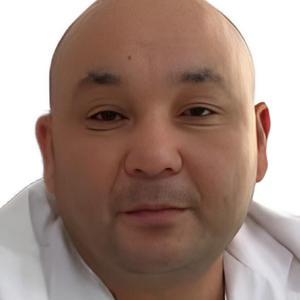 Уралбаев Данияр Оразбекович - фотография Уралбаев Данияр Оразбекович, онколог-маммолог, хирург - Туркестан
