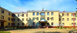 Вход в клинику